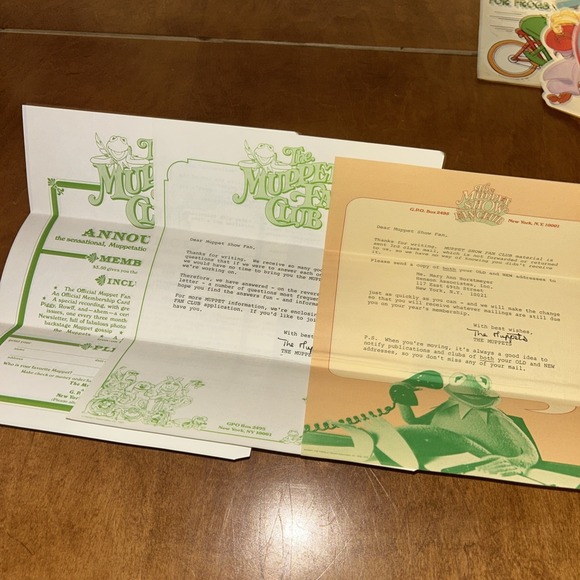 MUPPETS ORIGINAL 1970'S‎ FAN CLUB KIT AND NEWS LETTERS